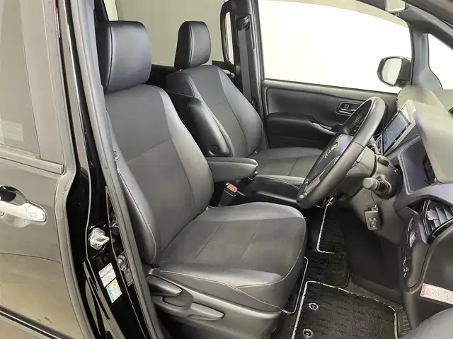 トヨタ ノア Si ダブルバイビーⅡ 埼玉県 2019(平31)年 4.1万km ブラック 純正１０インチナビ　バックカメラ　ビルトインＥＴＣ　前後ドライブレコーダー　セーフティセンス　クルーズコントロール　純正アルミホイール　スマートキー　オートハイビーム　ＬＥＤヘッドライト　地デジＴＶ