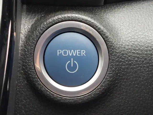 トヨタ アクア Z 東京都 2023(令5)年 0.8万km プラチナホワイトパールマイカ Toyota Safety Sense/・プリクラッシュセーフティ/・レーントレーシングアシスト/・オートマチックハイビーム/・レーダークルーズコントロール/・ブラインドスポットモニター/・クリアランスソナー/パノラミックビューモニター/プッシュスタート/純正10.5インチナビ/フルセグTV/ETC/100V電源/LEDヘッドライト/ドアバイザー/16インチ純正アルミホイール/スマートキー