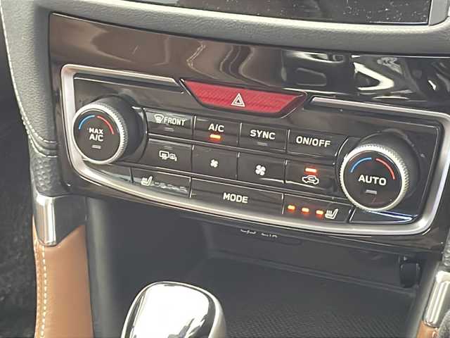 スバル フォレスター ハイブリッド 千葉県 2020(令2)年 4.3万km パール 衝突軽減ブレーキ/オートライト/パドルシフト/4WD/レーンキープアシスト/ヒートシーター/ステアリングヒーター/純正ナビ/（フルセグ/Bluetooth/USB/FM/AM）/ドライブレコーダー/レザーシート/パワーシート/ブラインドスポットモニター/パワーリアゲート/SRH/SRVD