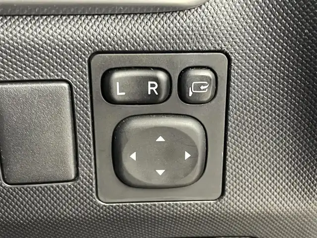 トヨタ エスティマ アエラス プレミアム 埼玉県 2019(令1)年 2.6万km ブラック/レッドマイカメタリック 2トーン 純正ナビ　バックカメラ　ビルトインＥＴＣ　前後ドライブレコーダー　ホンダセンシング　アダプティブクルーズコントロール　シートヒーター　純正アルミホイール　オートライト　ＬＥＤヘッドライト　地デジＴＶ