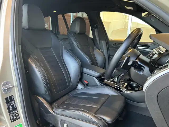 ＢＭＷ Ｘ３ xDrive20d Mスポーツ 宮城県 2018(平30)年 4.4万km ゴールド BMW Individualボディカラー：サン・ストーン（C1N）/セレクトパッケージ/　・電動パノラマガラスサンルーフ/　・リヤサイドウインドーローラーブラインド/　・harman/kardonサラウンドサウンドシステム/ハイラインパッケージ/　・ランバーサポート（D/N席）/　・リヤシートヒーティング/　・ヴァーネスカレザーシート/　・ポプラグレーファインウッドインテリアトリム/アクティブクルーズコントロール/レーンキープアシスト/ブラインドスポットモニター/ヘッドアップディスプレイ/iDriveナビゲーションシステム/フルセグTV/トップビューカメラ/純正19インチAW/コンフォートアクセス/パワーバックドア