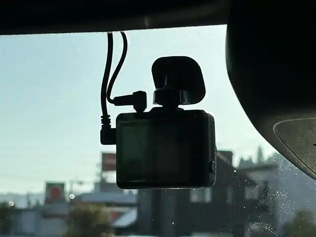 ダイハツ タント カスタム RS スタイルセレクション 鹿児島県 2022(令4)年 3.8万km シャイニングホワイトパール スマートアシスト/-衝突回避支援ブレーキ/-車線逸脱警報/‐レーンキープアシスト/Panasonicナビ　CN-HE01WD/(フルセグTV/Bluetooth/CD/DVD)/全方位カメラ/両側パワースライドドア/レーダークルーズコントロール/前後ドライブレコーダー/LEDヘッドライト/ハーフレザーシート/シートヒーター/純正15インチアルミホイール/スマートキー/ETC