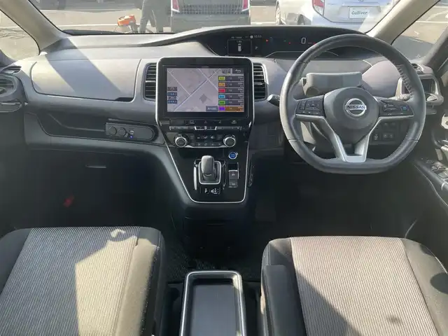 日産 セレナ e－パワー ハイウェイスター V 岡山県 2022(令4)年 5.1万km ブリリアントホワイトパール 登録時走行距離50276km/ALPINE11インチナビ/フルセグTV(AM/FM/CD/DVD/Bluetooth)/ALPINE12.8インチフリップダウンモニター/両側パワースライドドア/アラウンドビューモニター/ビルトインETC/ドライブレコーダー/インテリジェントルームミラー/プロパイロット/・インテリジェントクルーズコントロール/・車線逸脱防止支援システム/クリアランスソナー/衝突軽減ブレーキ/横滑り防止装置/オートマチックハイビーム/アイドリングストップ/D/N席シートヒーター/ステアリングヒーター/16インチ純正AW/社外フロアマット