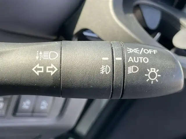 日産 セレナ e－パワー ハイウェイスター V 岡山県 2022(令4)年 5.1万km ブリリアントホワイトパール 登録時走行距離50276km/ALPINE11インチナビ/フルセグTV(AM/FM/CD/DVD/Bluetooth)/ALPINE12.8インチフリップダウンモニター/両側パワースライドドア/アラウンドビューモニター/ビルトインETC/ドライブレコーダー/インテリジェントルームミラー/プロパイロット/・インテリジェントクルーズコントロール/・車線逸脱防止支援システム/クリアランスソナー/衝突軽減ブレーキ/横滑り防止装置/オートマチックハイビーム/アイドリングストップ/D/N席シートヒーター/ステアリングヒーター/16インチ純正AW/社外フロアマット