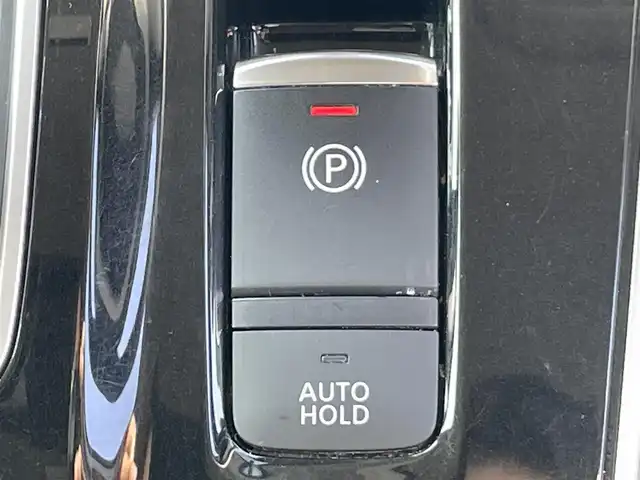 日産 セレナ e－パワー ハイウェイスター V 岡山県 2022(令4)年 5.1万km ブリリアントホワイトパール 登録時走行距離50276km/ALPINE11インチナビ/フルセグTV(AM/FM/CD/DVD/Bluetooth)/ALPINE12.8インチフリップダウンモニター/両側パワースライドドア/アラウンドビューモニター/ビルトインETC/ドライブレコーダー/インテリジェントルームミラー/プロパイロット/・インテリジェントクルーズコントロール/・車線逸脱防止支援システム/クリアランスソナー/衝突軽減ブレーキ/横滑り防止装置/オートマチックハイビーム/アイドリングストップ/D/N席シートヒーター/ステアリングヒーター/16インチ純正AW/社外フロアマット