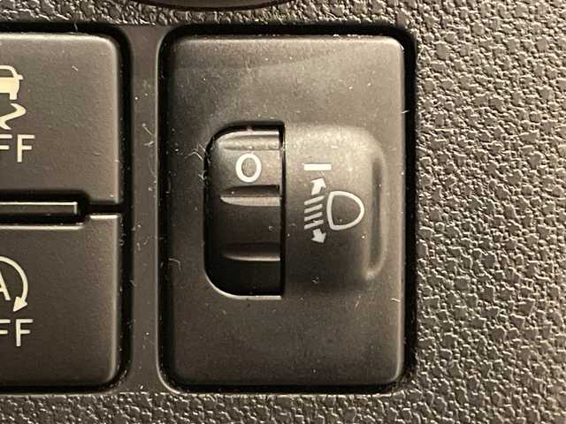 ダイハツ ミラ イース L SAⅢ 福井県 2020(令2)年 4.3万km ブラックマイカメタリック ストラーダ７インチメモリーナビ/ワンセグTV/CD/BT/スマートアシストIII/・衝突回避支援ブレーキ/・オートハイビーム/・コーナーセンサー/盗難防止装置/ETC/ミラー一体型ドライブレコーダー/社外AW付スタッドレスタイヤ車載/社外フロアマット