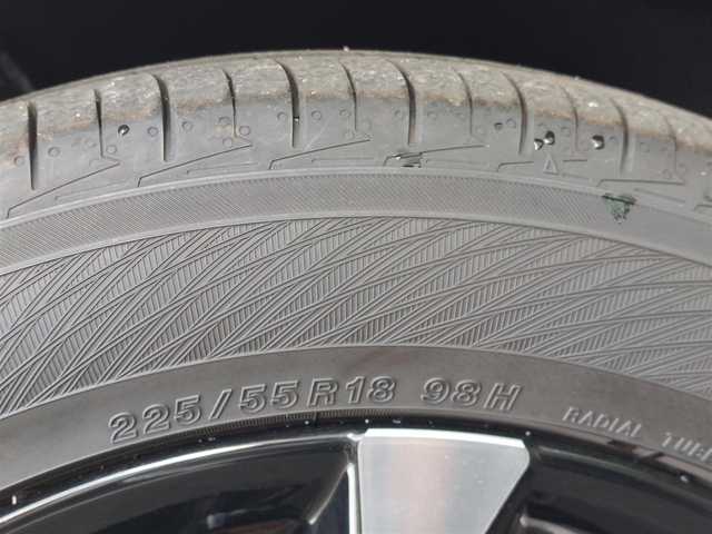 ホンダ ＺＲ－Ｖ ハイブリッド e:HEV Z 東京都 2024(令6)年 0.3万km 緑 純正ナビ/マルチビューカメラシステム/ドライブレコーダー/ビルトインETC/BOSEプレミアムサウンドシステム/レザーシート/パワーシート/シートヒーター/ステアリングヒーター/パドルシフト/Honda　SENSING/・衝突軽減ブレーキ/・誤発進抑制機能/・路外逸脱抑制機能/・アダプティブクルーズコントロール/・車線維持支援システム/・ブラインドスポットモニター