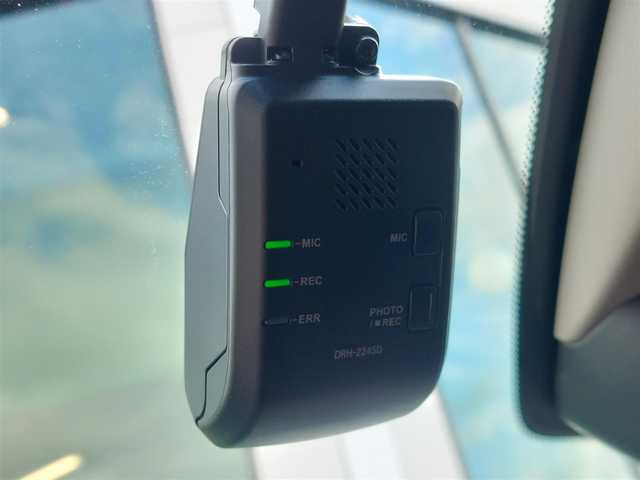 ホンダ ＺＲ－Ｖ ハイブリッド e:HEV Z 東京都 2024(令6)年 0.3万km 緑 純正ナビ/マルチビューカメラシステム/ドライブレコーダー/ビルトインETC/BOSEプレミアムサウンドシステム/レザーシート/パワーシート/シートヒーター/ステアリングヒーター/パドルシフト/Honda　SENSING/・衝突軽減ブレーキ/・誤発進抑制機能/・路外逸脱抑制機能/・アダプティブクルーズコントロール/・車線維持支援システム/・ブラインドスポットモニター