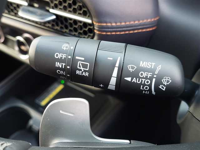 ホンダ ＺＲ－Ｖ ハイブリッド e:HEV Z 東京都 2024(令6)年 0.3万km 緑 純正ナビ/マルチビューカメラシステム/ドライブレコーダー/ビルトインETC/BOSEプレミアムサウンドシステム/レザーシート/パワーシート/シートヒーター/ステアリングヒーター/パドルシフト/Honda　SENSING/・衝突軽減ブレーキ/・誤発進抑制機能/・路外逸脱抑制機能/・アダプティブクルーズコントロール/・車線維持支援システム/・ブラインドスポットモニター