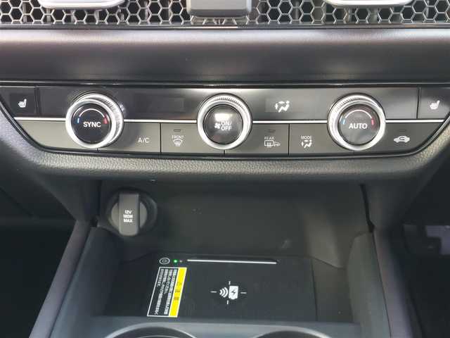 ホンダ ＺＲ－Ｖ ハイブリッド e:HEV Z 東京都 2024(令6)年 0.3万km 緑 純正ナビ/マルチビューカメラシステム/ドライブレコーダー/ビルトインETC/BOSEプレミアムサウンドシステム/レザーシート/パワーシート/シートヒーター/ステアリングヒーター/パドルシフト/Honda　SENSING/・衝突軽減ブレーキ/・誤発進抑制機能/・路外逸脱抑制機能/・アダプティブクルーズコントロール/・車線維持支援システム/・ブラインドスポットモニター