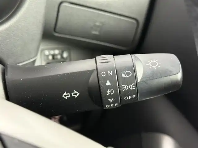 日産 デイズ ルークス ハイウェイスターX 愛知県 2015(平27)年 3.8万km スパークリングレッドM SDナビ/アラウンドビューモニター/パワースライドドア/ETC/ドライブレコーダー/オートライト/電動格納ミラー/純正14インチアルミホイール/ステアリングスイッチ/純正フロアマット/ロールサンシェード/LEDヘッドライト/プッシュスタート/スマートキー