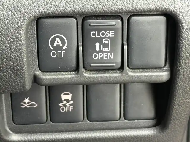 日産 デイズ ルークス ハイウェイスターX 愛知県 2015(平27)年 3.8万km スパークリングレッドM SDナビ/アラウンドビューモニター/パワースライドドア/ETC/ドライブレコーダー/オートライト/電動格納ミラー/純正14インチアルミホイール/ステアリングスイッチ/純正フロアマット/ロールサンシェード/LEDヘッドライト/プッシュスタート/スマートキー