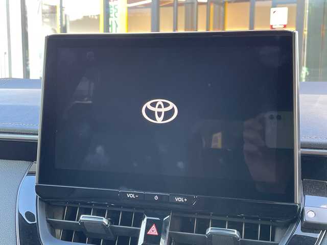 トヨタ カローラツーリング ハイブリッド ダブルバイビー 大阪府 2023(令5)年 4.2万km アティチュードブラックマイカ/プラチナホワイトパールマイカ トヨタセーフティセンス　/純正ディスプレイオーディオ　/　フルセグＴＶ／ＨＤＭＩ／ＵＳＢ／/　ａｐｐｌｅｃａｒｐｌａｙ　テレビキャンセラー　/バックカメラ　/追従型クルーズコントロール　/ＢＳＭ /シートヒーター/ステアリングヒーター/HUD/置き型充電スポット/ビルトインETC２．０/コーナーセンサー/ウィンドシールドデアイサー/SOSコール