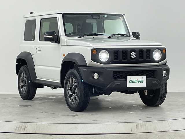 スズキ ジムニー シエラ JC 熊本県 2022(令4)年 1.7万km ピュアホワイトP 純正8型SDナビ/フルセグテレビ/CD/DVD/SD/Bluetooth/USB/バックカメラ/前ドライブレコーダー/クルーズコントロール/衝突軽減ブレーキ/レーンキープアシスト/スズキセーフティーサポート/ビルトインETC/革ハンドル/ハンドルリモコン/前席シートヒーター/アイドリングストップ/オートライト/フォグ/スマートキー/スペアキー/純正ラバーマット