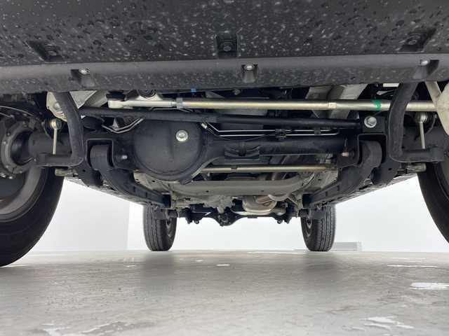 スズキ ジムニー シエラ JC 熊本県 2022(令4)年 1.7万km ピュアホワイトP 純正8型SDナビ/フルセグテレビ/CD/DVD/SD/Bluetooth/USB/バックカメラ/前ドライブレコーダー/クルーズコントロール/衝突軽減ブレーキ/レーンキープアシスト/スズキセーフティーサポート/ビルトインETC/革ハンドル/ハンドルリモコン/前席シートヒーター/アイドリングストップ/オートライト/フォグ/スマートキー/スペアキー/純正ラバーマット