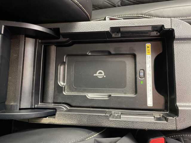 トヨタ ハリアー ハイブリッド プレミアム アドバンスドP 道央・札幌 2014(平26)年 2.8万km ブラック ・４WD/ハイブリッド/寒冷地仕様/・トヨタセーフティセンス/・プリクラッシュセーフティ/・純正メーカーナビ/・JBLサウンドシステム/・DVD.CD.SD.BT./・パノラミックビューモニター/・ムーンルーフ/・レーダークルーズコントロール/・フロントリップスポイラー/・パワーバックドア/・ハーフレザーシート/パワーシート/・LEDライト/オートハイビーム/・ウッドコンビハンドル/・キー一体型純正エンジンスターター/・スマートキーｘ２/・置くだけ充電