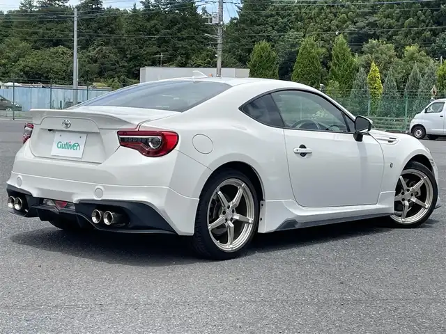 トヨタ ８６ GT 千葉県 2017(平29)年 2.6万km クリスタルホワイトパール ワンオーナー/TRDエアロ/TRDマフラー/TRD18インチAW/純正SDナビ/フルセグTV（NSZT-W66T）/バックカメラLEDヘッドライト/LEDフォグライト/保証書/取扱説明書/スペアキー