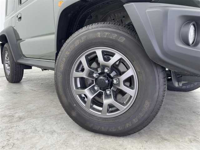スズキ ジムニー シエラ JC 群馬県 2023(令5)年 0.3万km ジャングルグリーン セーフティサポート　純正７インチナビ　バックカメラ　クルーズコントロール　ＬＥＤライト　ハイビームアシスト　シートヒーター　純正１５インチＡＷ　ドライブレコーダー　ＥＴＣ２．０　スマートキー　禁煙車