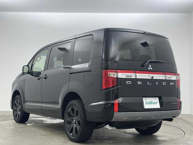 三菱 デリカＤ：５ シャモニー 岡山県 2025(令7)年 0.1万km未満 黒Ⅱ 登録済未使用車		/純正11インチデリカ専用ナビ/【ナビ/フルセグ/Bluetooth/DVD/HDMI】	/バックカメラ/追従型クルーズコントロール	/オートホールド/オートハイビーム	/LEDヘッドライト（AUTO機能付き）	/前席シートヒーター	/運転席パワーシート	/パワーバックドア/ブラインドスポットモニター/衝突軽減ブレーキシステム	/車線逸脱防止システム	/横滑り防止装置	/ISOFIX/ウィンカーミラー/純正18インチアルミ	/ハーフレザー/パドルシフト/ステアリングスイッチ		/プッシュスタート	/スマートキー×2	/保証書	/取扱説明書