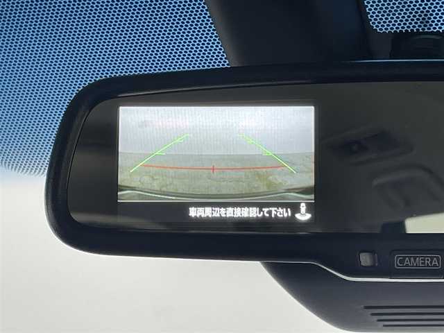 三菱 デリカＤ：５ シャモニー 岡山県 2025(令7)年 0.1万km未満 黒Ⅱ 登録済未使用車		/純正11インチデリカ専用ナビ/【ナビ/フルセグ/Bluetooth/DVD/HDMI】	/バックカメラ/追従型クルーズコントロール	/オートホールド/オートハイビーム	/LEDヘッドライト（AUTO機能付き）	/前席シートヒーター	/運転席パワーシート	/パワーバックドア/ブラインドスポットモニター/衝突軽減ブレーキシステム	/車線逸脱防止システム	/横滑り防止装置	/ISOFIX/ウィンカーミラー/純正18インチアルミ	/ハーフレザー/パドルシフト/ステアリングスイッチ		/プッシュスタート	/スマートキー×2	/保証書	/取扱説明書
