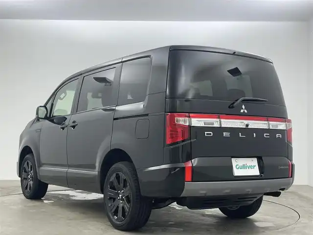 三菱 デリカＤ：５ シャモニー 岡山県 2025(令7)年 0.1万km未満 黒Ⅱ 登録済未使用車		/純正11インチデリカ専用ナビ/【ナビ/フルセグ/Bluetooth/DVD/HDMI】	/バックカメラ/追従型クルーズコントロール	/オートホールド/オートハイビーム	/LEDヘッドライト（AUTO機能付き）	/前席シートヒーター	/運転席パワーシート	/パワーバックドア/ブラインドスポットモニター/衝突軽減ブレーキシステム	/車線逸脱防止システム	/横滑り防止装置	/ISOFIX/ウィンカーミラー/純正18インチアルミ	/ハーフレザー/パドルシフト/ステアリングスイッチ		/プッシュスタート	/スマートキー×2	/保証書	/取扱説明書