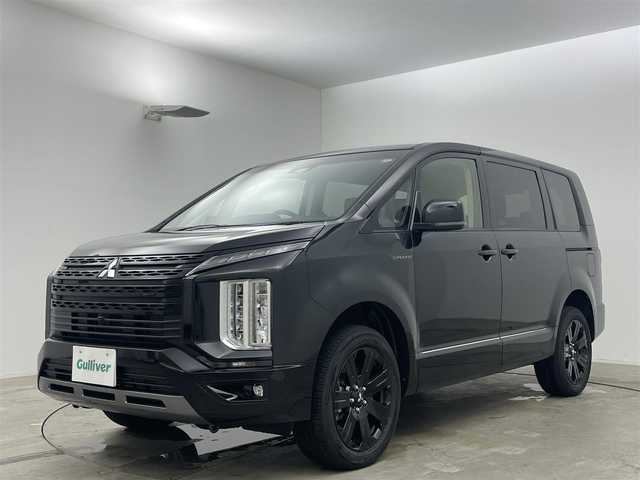 三菱 デリカＤ：５ シャモニー 岡山県 2025(令7)年 0.1万km未満 黒Ⅱ 登録済未使用車		/純正11インチデリカ専用ナビ/【ナビ/フルセグ/Bluetooth/DVD/HDMI】	/バックカメラ/追従型クルーズコントロール	/オートホールド/オートハイビーム	/LEDヘッドライト（AUTO機能付き）	/前席シートヒーター	/運転席パワーシート	/パワーバックドア/ブラインドスポットモニター/衝突軽減ブレーキシステム	/車線逸脱防止システム	/横滑り防止装置	/ISOFIX/ウィンカーミラー/純正18インチアルミ	/ハーフレザー/パドルシフト/ステアリングスイッチ		/プッシュスタート	/スマートキー×2	/保証書	/取扱説明書