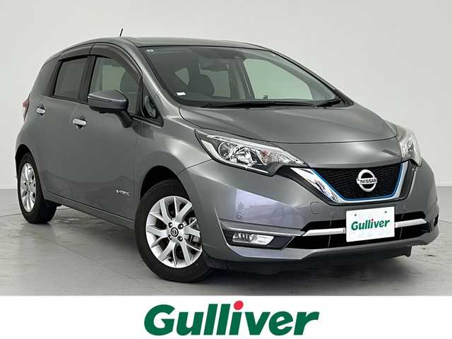 日産 ノート e－パワー メダリスト 愛知県 2019(令1)年 1.6万km ダークメタルグレー 純正ナビ/全周囲カメラ/インテリジェントルームミラー/ＥＴＣ/ドラレコ・クルコン/TV/BT/純正フロアマット/純正AW/フロントフォグ/LEDヘッドライト/コーナーセンサー/合皮コンビシート/アームレスト/盗難防止装置/オートライト/Wエアバッグ/ABS/横滑り防止装置/レーンキープアシスト