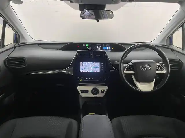 トヨタ プリウス S 兵庫県 2016(平28)年 13.5万km ダークブルーマイカM ・Bluetooth/・バックカメラ/・純正ナビ/・オートライト/・TV/・LEDヘッドライト