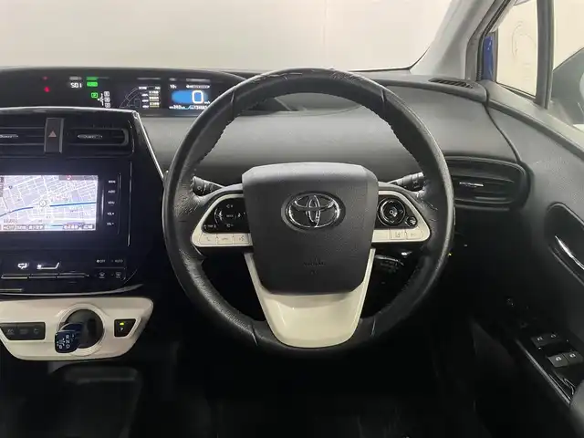 トヨタ プリウス S 兵庫県 2016(平28)年 13.5万km ダークブルーマイカM ・Bluetooth/・バックカメラ/・純正ナビ/・オートライト/・TV/・LEDヘッドライト