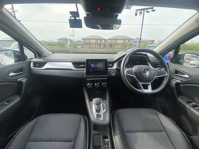 ルノー ルノー キャプチャー インテンス 福岡県 2022(令4)年 1.8万km パール ・アダプティブクルーズコントロール/・純正HDDナビ/USB/AppleCarPlay/・全方位カメラ/・ハーフレザーシート/シートヒーター/・社外前後ドライブレコーダー/・ETC/・純正18AW/・プッシュスタート/・アイドリングストップ/・スマートキー/・レーンキープアシスト/・オートライト/・LEDライト