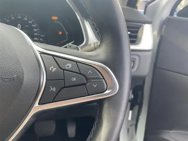 ルノー ルノー キャプチャー インテンス 福岡県 2022(令4)年 1.8万km パール ・アダプティブクルーズコントロール/・純正HDDナビ/USB/AppleCarPlay/・全方位カメラ/・ハーフレザーシート/シートヒーター/・社外前後ドライブレコーダー/・ETC/・純正18AW/・プッシュスタート/・アイドリングストップ/・スマートキー/・レーンキープアシスト/・オートライト/・LEDライト