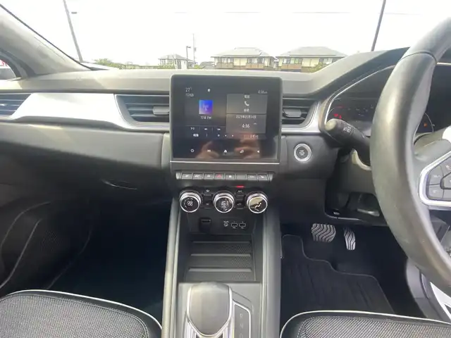 ルノー ルノー キャプチャー インテンス 福岡県 2022(令4)年 1.8万km パール ・アダプティブクルーズコントロール/・純正HDDナビ/USB/AppleCarPlay/・全方位カメラ/・ハーフレザーシート/シートヒーター/・社外前後ドライブレコーダー/・ETC/・純正18AW/・プッシュスタート/・アイドリングストップ/・スマートキー/・レーンキープアシスト/・オートライト/・LEDライト
