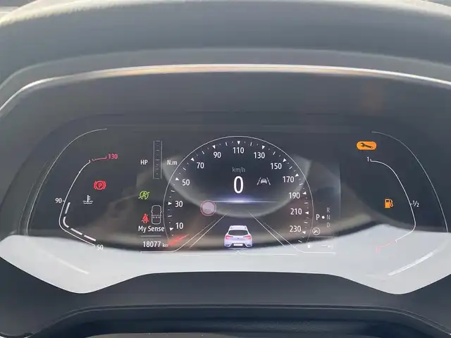 ルノー ルノー キャプチャー インテンス 福岡県 2022(令4)年 1.8万km パール ・アダプティブクルーズコントロール/・純正HDDナビ/USB/AppleCarPlay/・全方位カメラ/・ハーフレザーシート/シートヒーター/・社外前後ドライブレコーダー/・ETC/・純正18AW/・プッシュスタート/・アイドリングストップ/・スマートキー/・レーンキープアシスト/・オートライト/・LEDライト