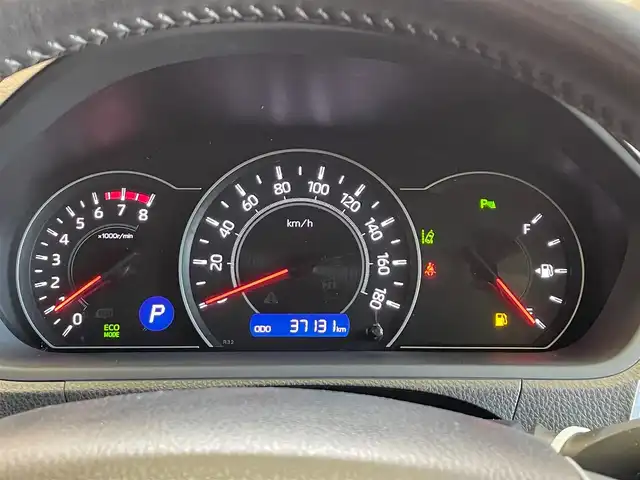 トヨタ ヴォクシー ZS 煌Ⅲ 岩手県 2021(令3)年 3.8万km ホワイトパールクリスタルシャイン ４WD/ALPINE９インチナビ（Bluetooth CD DVD フルセグ）/ALPINE後席モニター/寒冷地仕様/両側パワースライドドア/トヨタセーフティセンス/プリクラッシュセーフティ/コーナーセンサー/パーキングサポートブレーキ/クルーズコントロール/レーンアシスト/先行車発進お知らせ機能/ステアリングスイッチ/LEDヘッドライト/純正１６インチアルミホイール/バックカメラ/アイドリングストップ/MT付きAT/横滑り防止装置/３列シート/ロールサンシェード/ウォークスルー