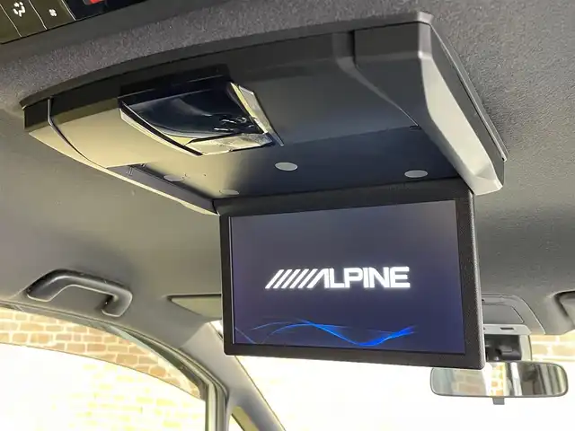 トヨタ ヴォクシー ZS 煌Ⅲ 岩手県 2021(令3)年 3.8万km ホワイトパールクリスタルシャイン ４WD/ALPINE９インチナビ（Bluetooth CD DVD フルセグ）/ALPINE後席モニター/寒冷地仕様/両側パワースライドドア/トヨタセーフティセンス/プリクラッシュセーフティ/コーナーセンサー/パーキングサポートブレーキ/クルーズコントロール/レーンアシスト/先行車発進お知らせ機能/ステアリングスイッチ/LEDヘッドライト/純正１６インチアルミホイール/バックカメラ/アイドリングストップ/MT付きAT/横滑り防止装置/３列シート/ロールサンシェード/ウォークスルー
