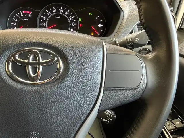 トヨタ ヴォクシー ZS 煌Ⅲ 岩手県 2021(令3)年 3.8万km ホワイトパールクリスタルシャイン ４WD/ALPINE９インチナビ（Bluetooth CD DVD フルセグ）/ALPINE後席モニター/寒冷地仕様/両側パワースライドドア/トヨタセーフティセンス/プリクラッシュセーフティ/コーナーセンサー/パーキングサポートブレーキ/クルーズコントロール/レーンアシスト/先行車発進お知らせ機能/ステアリングスイッチ/LEDヘッドライト/純正１６インチアルミホイール/バックカメラ/アイドリングストップ/MT付きAT/横滑り防止装置/３列シート/ロールサンシェード/ウォークスルー