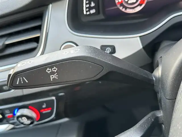 アウディ Ｑ７ 3．0TFSI クワトロ 島根県 2017(平29)年 6.8万km グレイシアホワイトメタリック 純正ナビ/CD/DVD/DTV/Bluetooth/バックカメラ/黒革シート/パワーシート/メモリーシート /シートヒーター /レーダークルーズコントロール/パワーバックドア /AW付きサマータイヤ積み込み/LEDオートライト/バーチャルコックピック/ビルトインETC