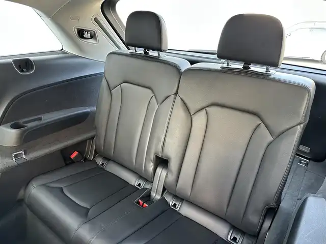 アウディ Ｑ７ 3．0TFSI クワトロ 島根県 2017(平29)年 6.8万km グレイシアホワイトメタリック 純正ナビ/CD/DVD/DTV/Bluetooth/バックカメラ/黒革シート/パワーシート/メモリーシート /シートヒーター /レーダークルーズコントロール/パワーバックドア /AW付きサマータイヤ積み込み/LEDオートライト/バーチャルコックピック/ビルトインETC