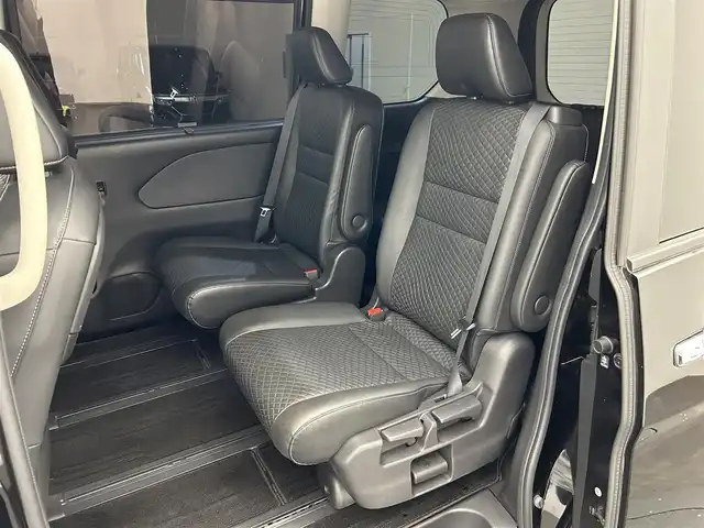 日産 セレナ e－パワー HWS V アーバンクロム 愛媛県 2022(令4)年 3.7万km ダイヤモンドブラック ・１０型ナビ/（フルセグＴＶ・ＢＴ・ＦＭＡＭ・ＳＤ・ＣＤ・ＤＶＤ）/・全方位カメラ　/・１１型後席モニター　/・ＥＴＣ　/・前方ドラレコ　/・プロパイロット　/・衝突軽減ブレーキ　/・レーンキープアシスト　/・レーダークルーズコントロール/・両側パワースライドドア/・ステアリングヒーター/・DN席シートヒーター