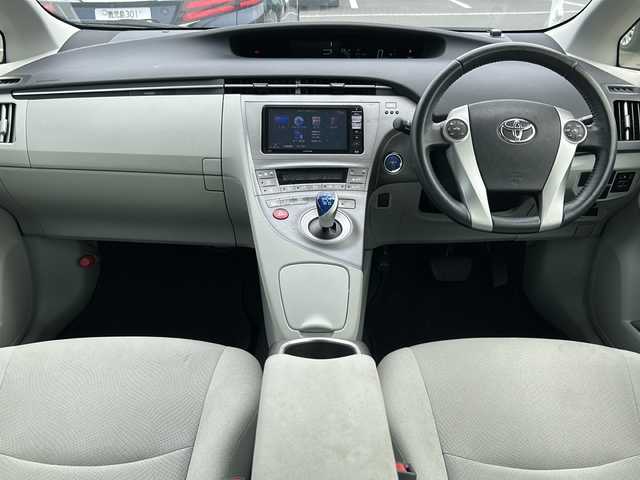 トヨタ プリウス S 鹿児島県 2014(平26)年 3.8万km ホワイトパールクリスタルシャイン 社外ALPINEナビ/（ワンセグTV/DVD/CD/Bluetooth）/バックカメラ/ETC/プッシュスタート/ドアバイザー/社外フロアマット/HIDオートライト/スマートキー×2/取扱説明書/保証書