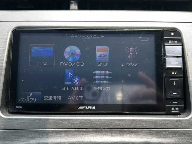 トヨタ プリウス S 鹿児島県 2014(平26)年 3.8万km ホワイトパールクリスタルシャイン 社外ALPINEナビ/（ワンセグTV/DVD/CD/Bluetooth）/バックカメラ/ETC/プッシュスタート/ドアバイザー/社外フロアマット/HIDオートライト/スマートキー×2/取扱説明書/保証書