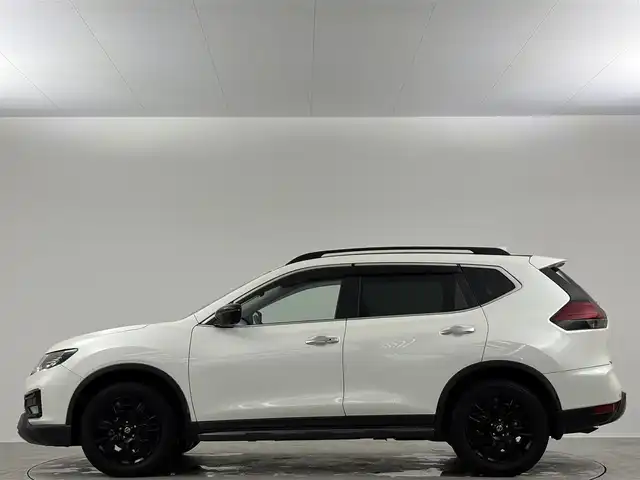 日産 エクストレイル 20Xi エクストリーマーX 埼玉県 2020(令2)年 5.7万km ブリリアントホワイトパール サンルーフ　純正9インチナビ　フルセグ　CD DVD BT　全方位カメラ　エマージェンシーブレーキ　レーダークルコン　ETC　ドラレコ　インテリジェントルームミラー　LEDオートライト　シートヒーター　レザーシート　アイドリングストップ　ルーフレール　