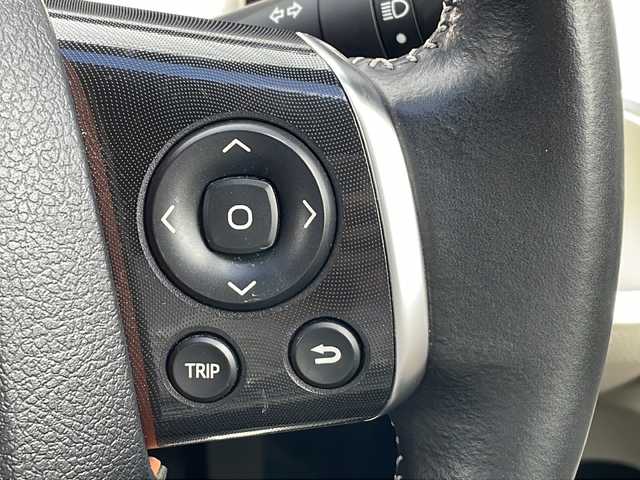 トヨタ シエンタ G 三重県 2018(平30)年 2.4万km ヴィンテージブラウンパールクリスタルシャイン 社外SDナビ、フルセグTV/社外CD、DVD再生、Bluetooth/両側パワースライドドア/アイドリングストップ/スマートキー/プッシュスタート/前席シートヒーター/バックカメラ/LEDヘッドライト/ウィンカーミラー/ステアリングリモコン/オートライト/横滑り防止装置/ISOFIX/ETC/保証書/取扱説明書/電動格納ミラー/禁煙車