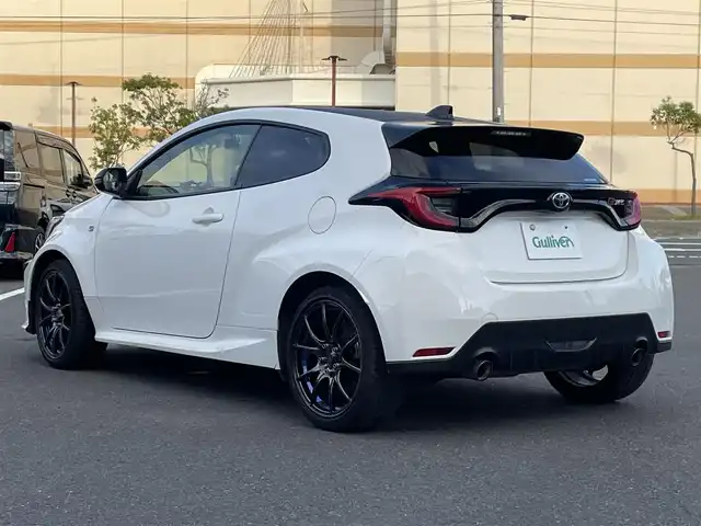 トヨタ ＧＲヤリス RS 宮城県 2021(令3)年 6.2万km スーパーホワイトⅡ 走行距離：61816ｋｍ/ワンオーナー/エンジンスターター/デュアルエアコン/純正スタッドレスタイヤ/前後ドライブレコーダー/パドルシフト/純正フロアマット/社外アルミホイール/ＡＭ・ＦＭ・ＢＴ/ＥＴＣ