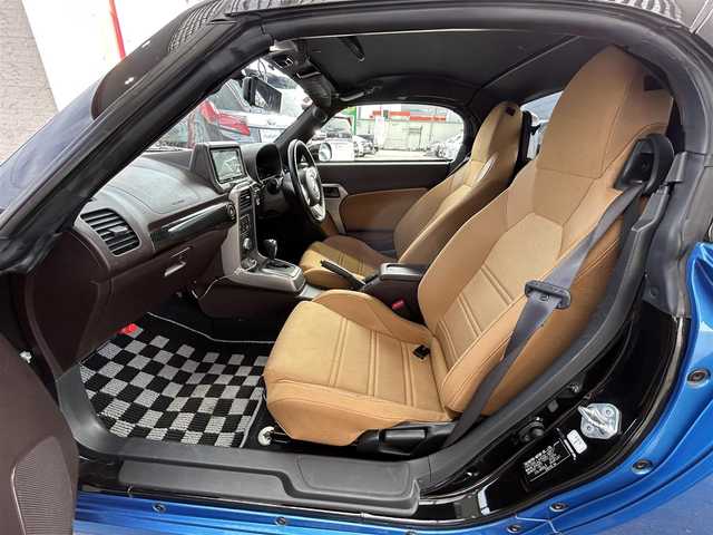 ダイハツ コペン ローブ 大阪府 2014(平26)年 8.2万km クリアブルークリスタルメタリック 社外ナビ/（フルセグ／ＢＴ／ＣＤ／ＤＶＤ）/デジタルインナーミラー/バックカメラ/横滑り装置/盗難防止装置/純正フロアマット/社外１６インチＡＷ/保証書/取扱説明書/ETC