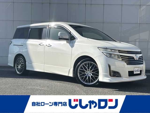 日産 エルグランド 250HWS アーバンクロム 埼玉県 2012(平24)年 14.3万km ブリリアントホワイトパール (株)IDOMが運営する【じしゃロン熊谷店】の自社ローン専用車両になりますこちらは現金またはオートローンご利用時の価格です。自社ローンご希望の方は別途その旨お申付け下さい/社外HDDナビ(AVIC-ZH99)/　CD/DVD/DTV/Bluetooth/USB/ALPINEフリップダウンモニター　TMX-R2200/両側パワースライドドア/バックカメラ/clazzioレザー調シートカバー/N席/2列目オットマン/社外20インチAW/プッシュスタート/スマートキー/ETC