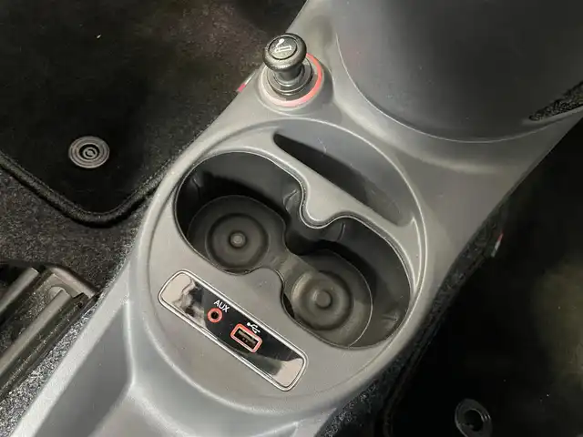 フィアット ５００ 1．2 ポップ 静岡県 2017(平29)年 2.9万km 赤 社外メモリナビ/・Bluetooth/・CD/DVD/ETC/前後ドライブレコーダー/純正フロアマット