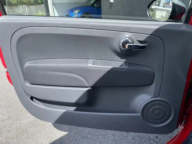 フィアット ５００ 1．2 ポップ 静岡県 2017(平29)年 2.9万km 赤 社外メモリナビ/・Bluetooth/・CD/DVD/ETC/前後ドライブレコーダー/純正フロアマット