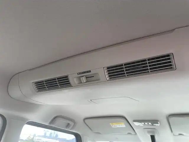 日産 デイズ ルークス ハイウェイスターX 岩手県 2016(平28)年 8.1万km ホワイトパール 純正SDナビ/AM/FM/CD/DVD/Bluetooth/フルセグTV/バックカメラ/アラウンドビューモニター/ETC/片側パワースライドドア/純正エンジンスターター/衝突被害軽減ブレーキ/横滑り防止装置/アイドリングストップ/オートライト/オートハイビーム/スマートキー/プッシュスタート/電動格納ミラー/純正14インチAW/純正フロアマット/ドアバイザー/保証書/取扱説明書