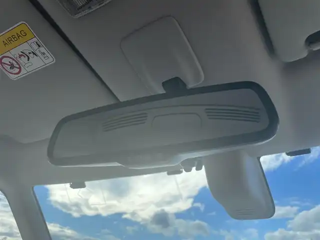 日産 デイズ ルークス ハイウェイスターX 岩手県 2016(平28)年 8.1万km ホワイトパール 純正SDナビ/AM/FM/CD/DVD/Bluetooth/フルセグTV/バックカメラ/アラウンドビューモニター/ETC/片側パワースライドドア/純正エンジンスターター/衝突被害軽減ブレーキ/横滑り防止装置/アイドリングストップ/オートライト/オートハイビーム/スマートキー/プッシュスタート/電動格納ミラー/純正14インチAW/純正フロアマット/ドアバイザー/保証書/取扱説明書